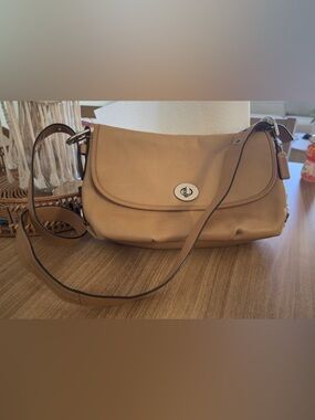 Coach Saddle Crossbody Bag in Camel Brown with Silver Turnlock
